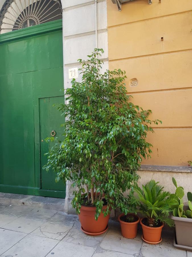 דירות פלרמו Casa Moneka Politeama מראה חיצוני תמונה