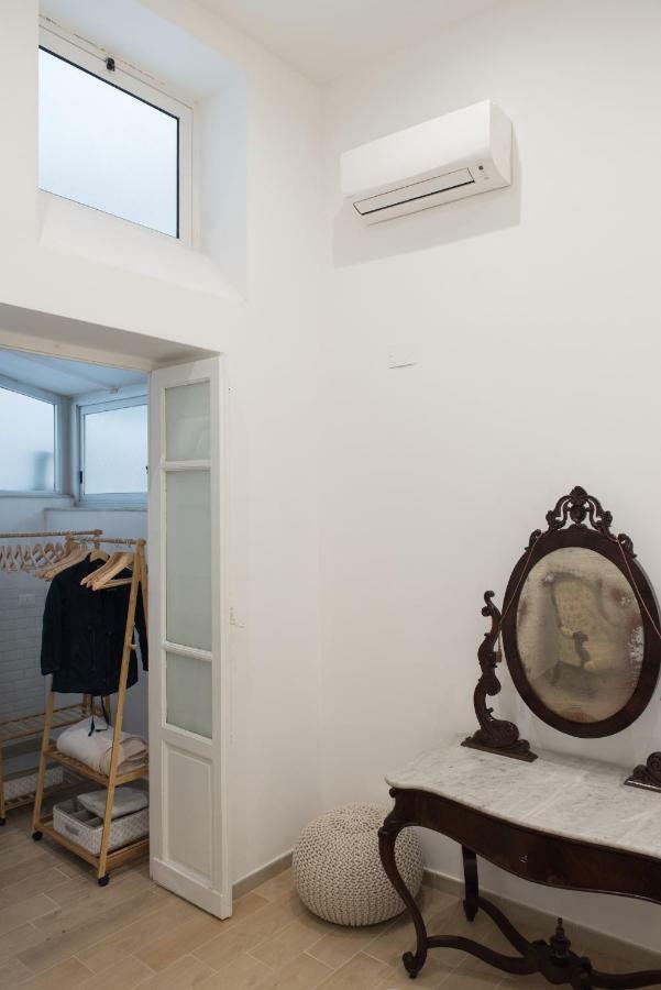 דירות פלרמו Casa Moneka Politeama מראה חיצוני תמונה